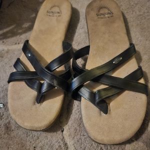 Bass sandals
